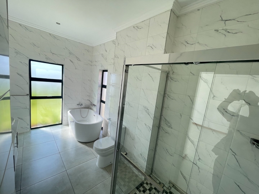 4 Bedroom Property for Sale in Wild Olive Estate Free State